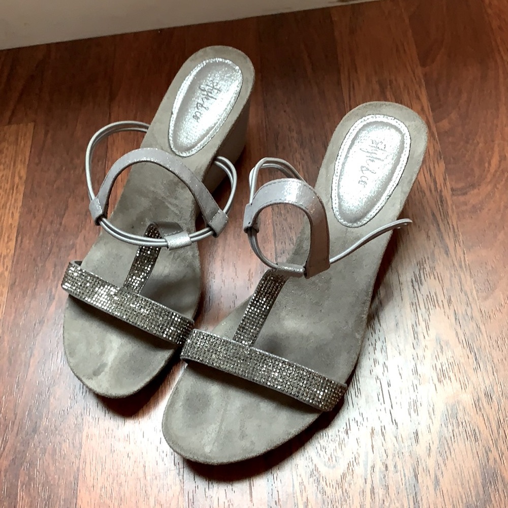 Sparkle silver wedges